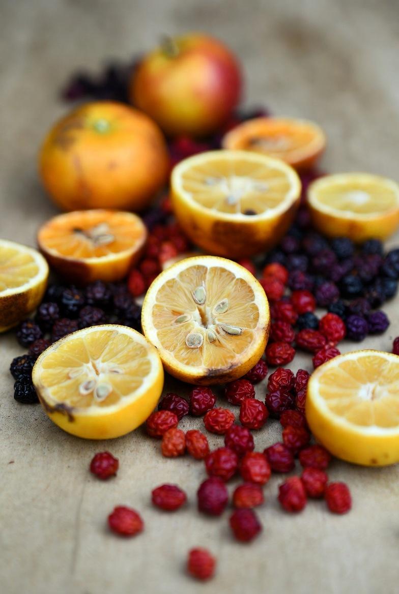 Entdecken Sie die 5 wichtigsten Vitamine, die auf natürliche Weise eine gesunde Durchblutung in Ihren Beinen und Füßen unterstützen können