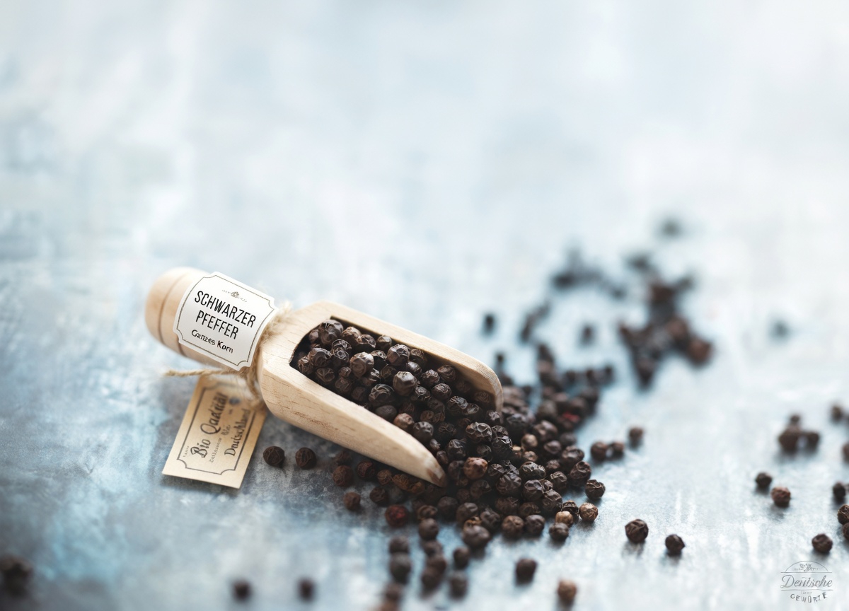 Entdecken Sie die potenziellen gesundheitlichen Vorteile der Mischung aus Olivenöl und schwarzem Pfeffer für Erwachsene über 60