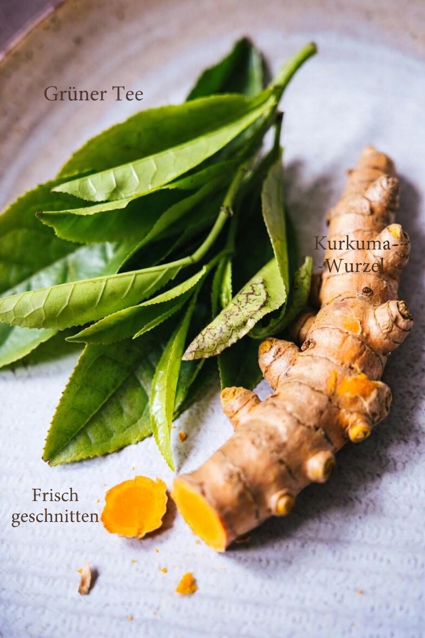 Die einfache tägliche Gewohnheit mit grünem Tee und Kurkuma, die das allgemeine Wohlbefinden und die Langlebigkeit unterstützt