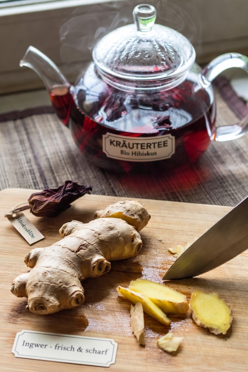 Über 60? Entdecken Sie 3 einfache Tees, die jeden Tag stärkere Beine und leichteres Gehen unterstützen können