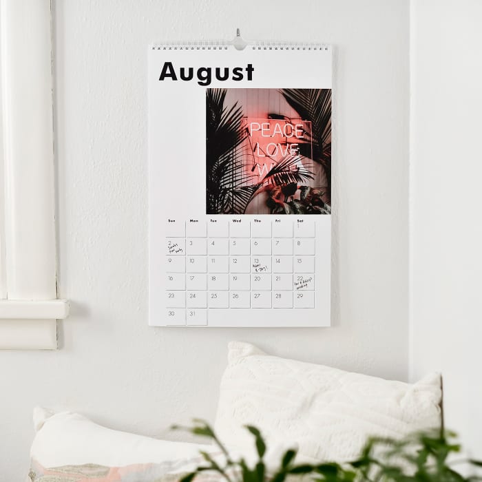 Hänge NIEMALS einen KALENDER an DIESEN ORT _ ER VERTREIBT DAS GELD und zieht schlechte Energien an _ Feng Shui